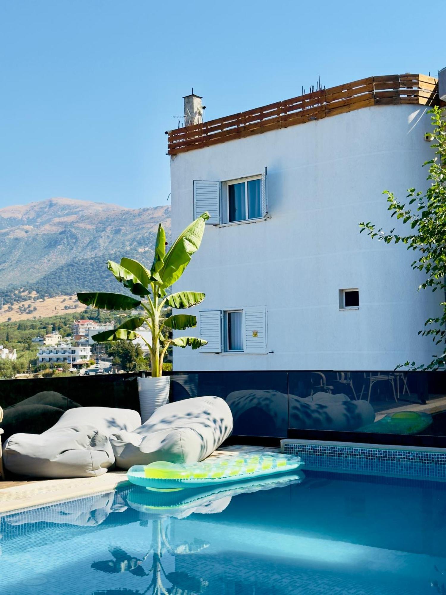 Villa Merkuri Himare Exteriör bild